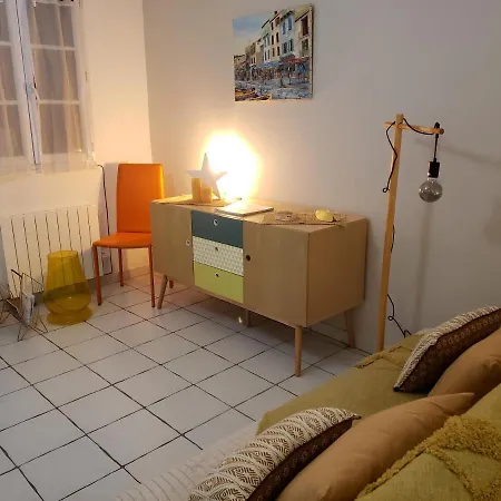 Centre 100 M Du Port Place Parking Apartment Cassis